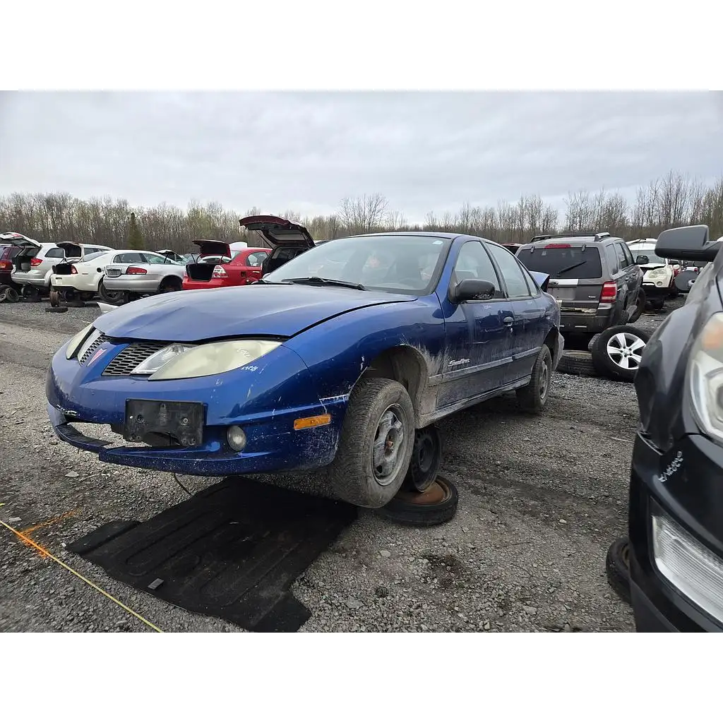 Photo of 2004 Pontiac Sunfire