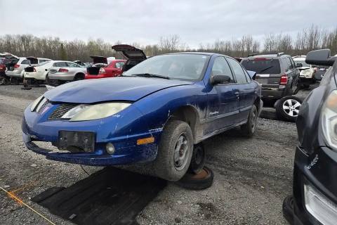 Photo of 2004 Pontiac Sunfire