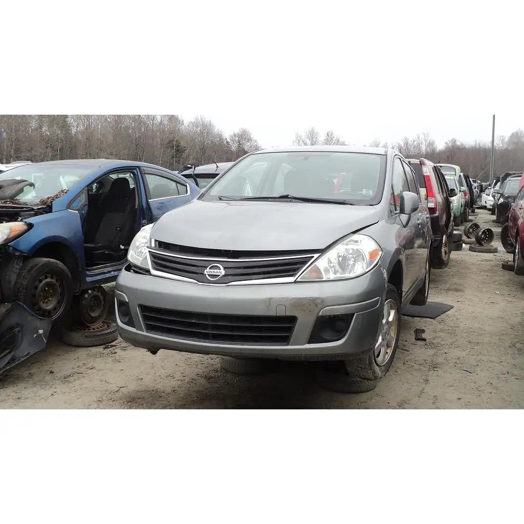 Photo of 2010 Nissan Versa