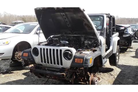 Photo of 2003 Jeep Wrangler