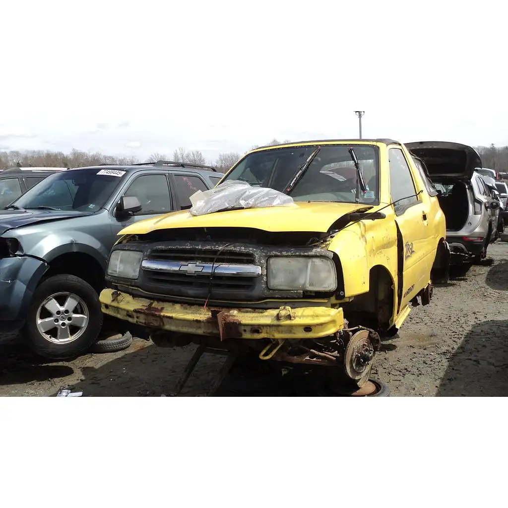 Photo of 2003 Chevrolet Tracker