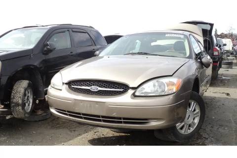 Photo of 2003 Ford Taurus