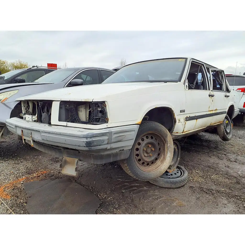Photo of 1991 Volvo 740