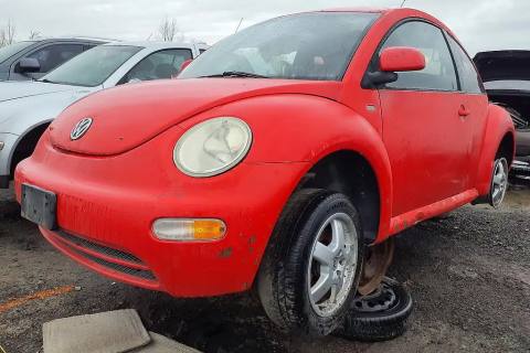 Photo of 1999 Volkswagen New Beetle