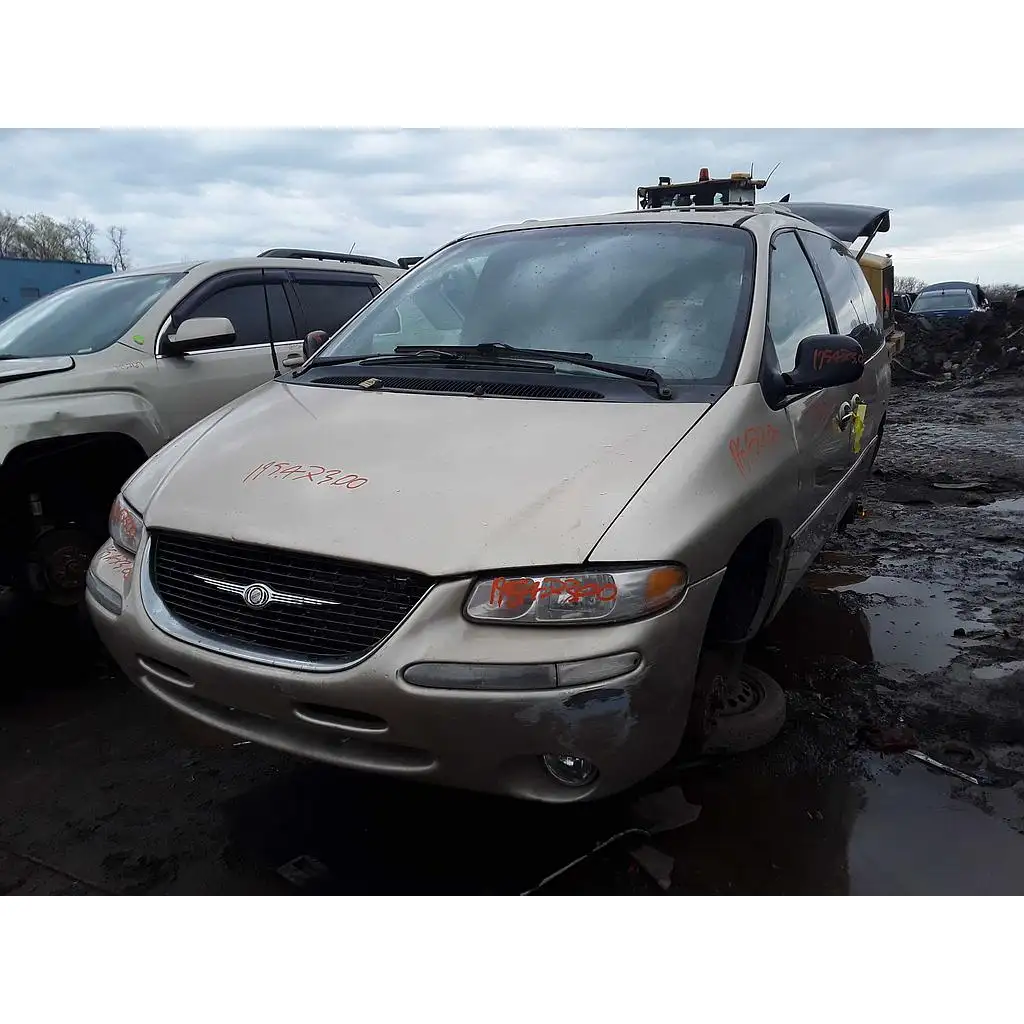 Photo of 2000 Chrysler Town & Country