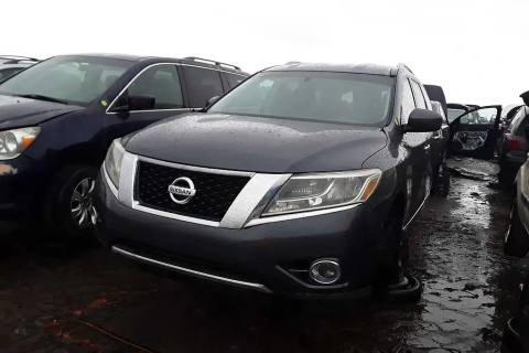 Photo of 2013 Nissan Pathfinder