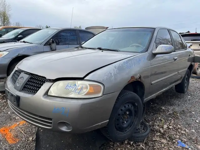Photo of 2004 Nissan Sentra