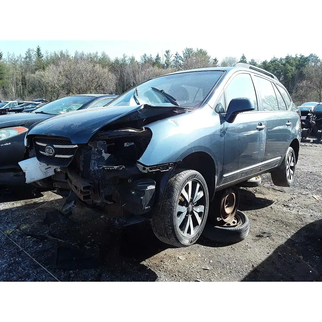 Photo of 2010 Kia Rondo