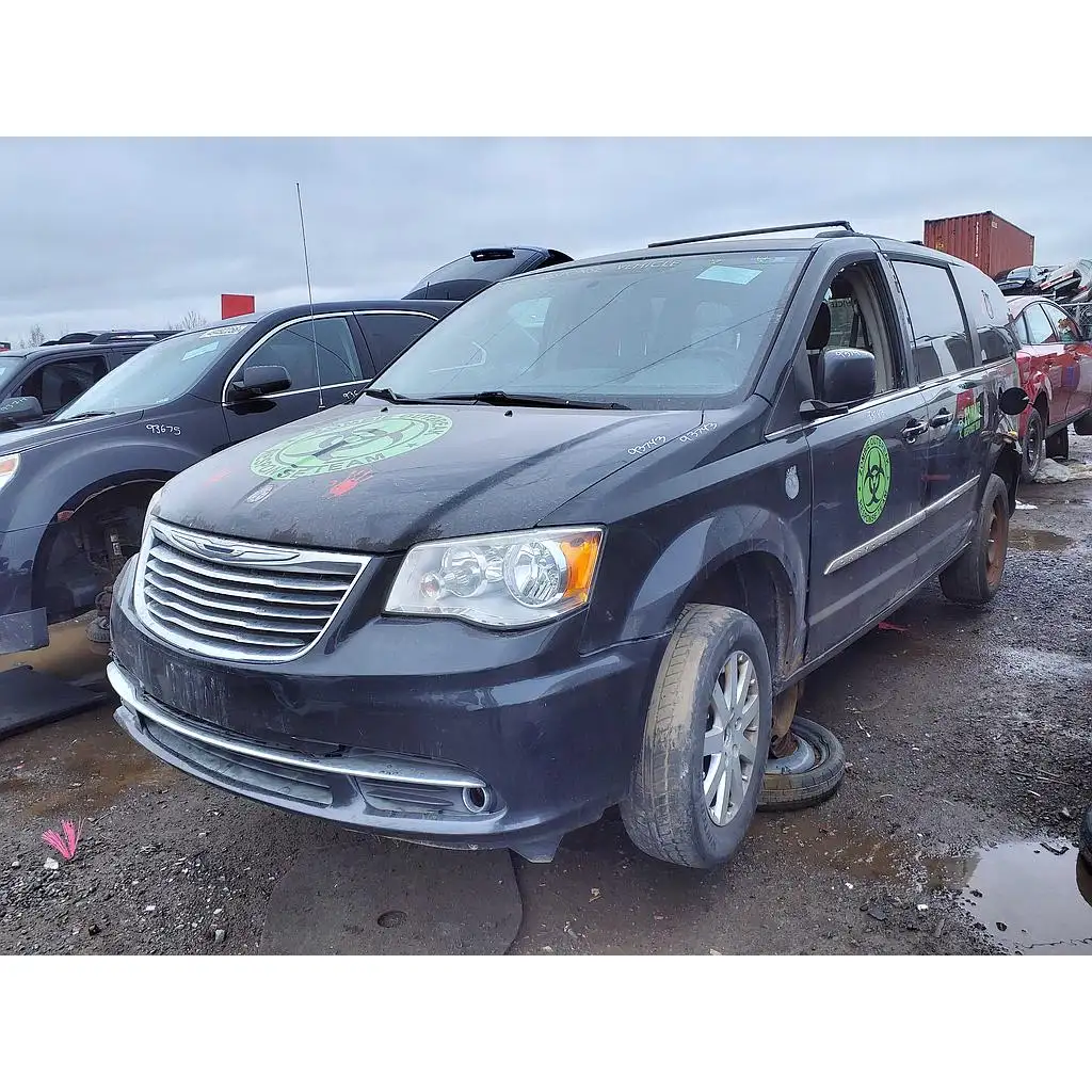 Photo of 2014 Chrysler Town & Country
