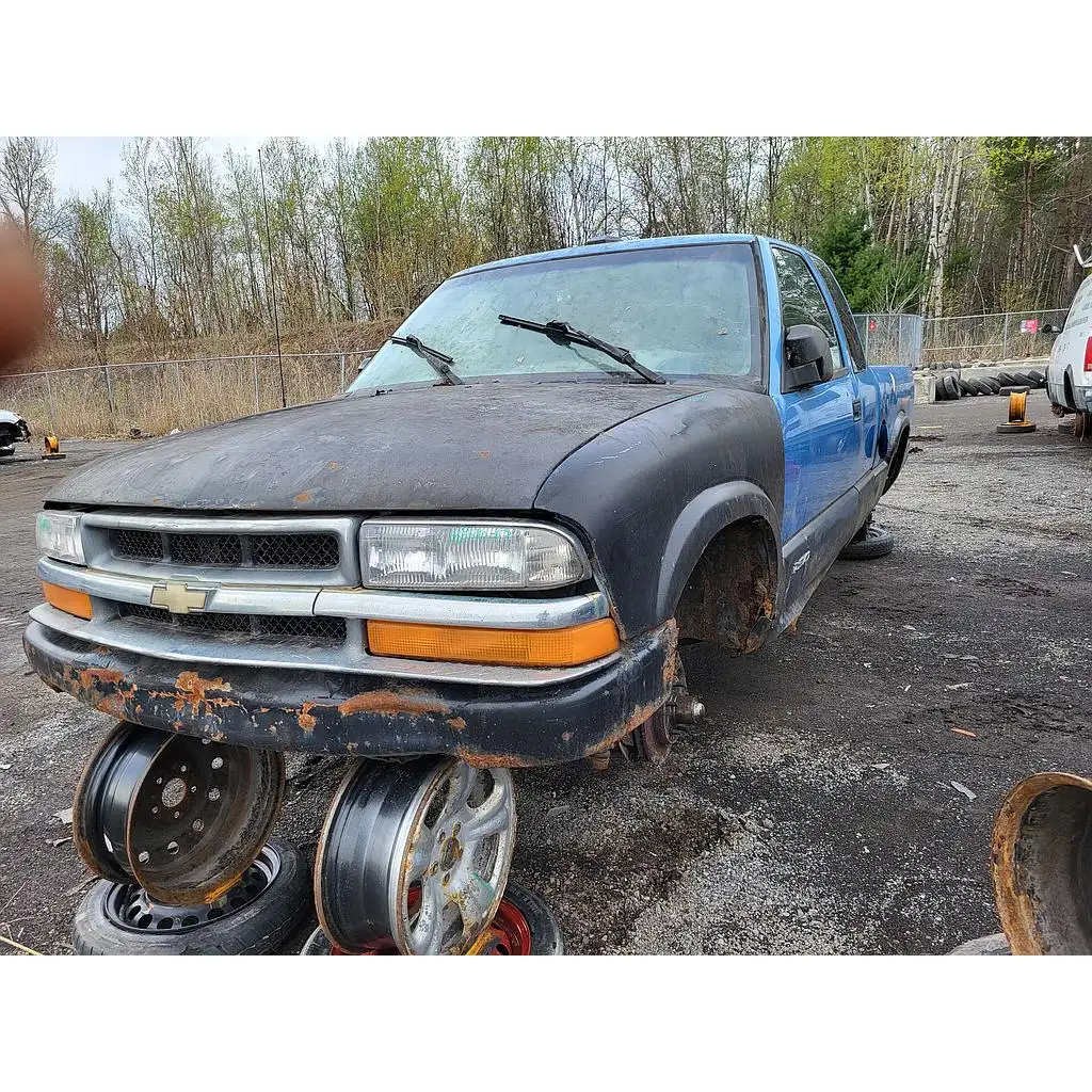 Photo of 2003 Chevrolet S-10
