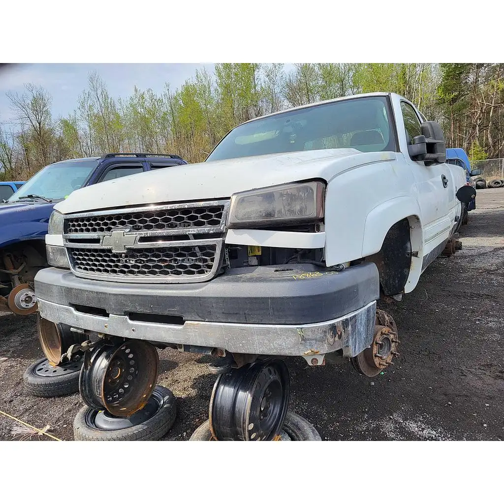 Photo of 2005 Chevrolet Silverado 2500