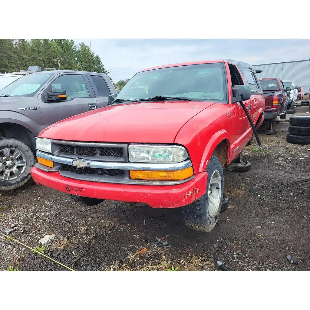 Photo of 2002 Chevrolet S-10