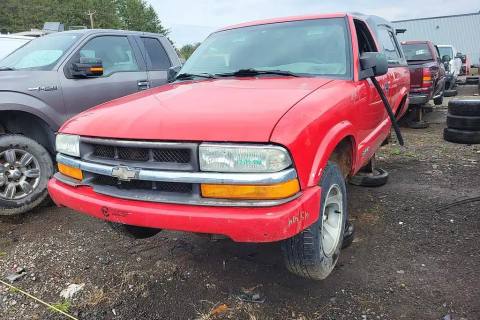 Photo of 2002 Chevrolet S-10
