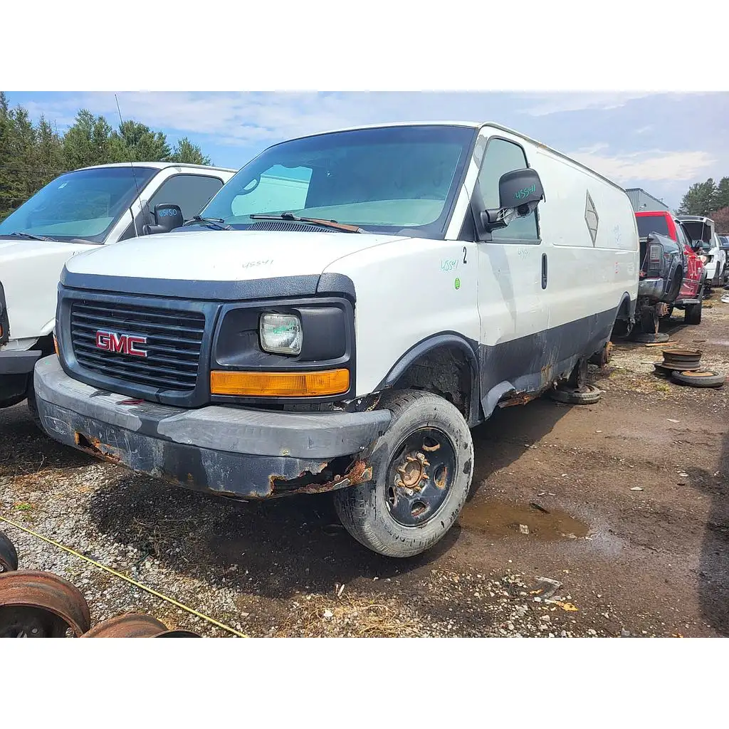 Photo of 2010 Gmc Savana Cargo
