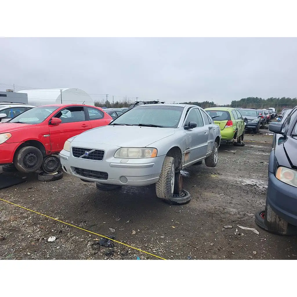 Photo of 2005 Volvo S60