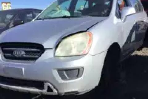 Photo of 2008 Kia Rondo