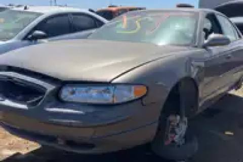 Photo of 2004 General Motors Regal