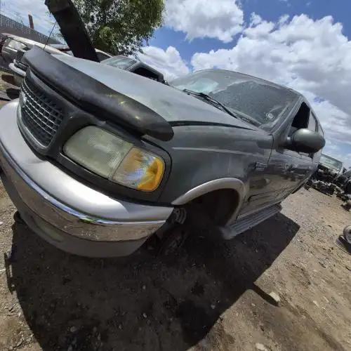Photo of 2001 Ford Expedition