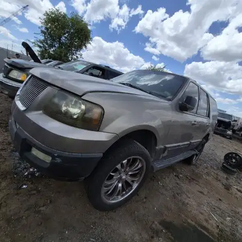 Photo of 2003 Ford Expedition