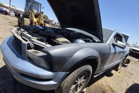 Photo of 2005 Ford Mustang