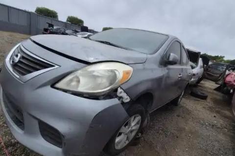 Photo of 2014 Nissan Versa