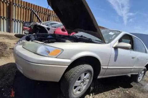 Photo of 1999 Toyota Camry