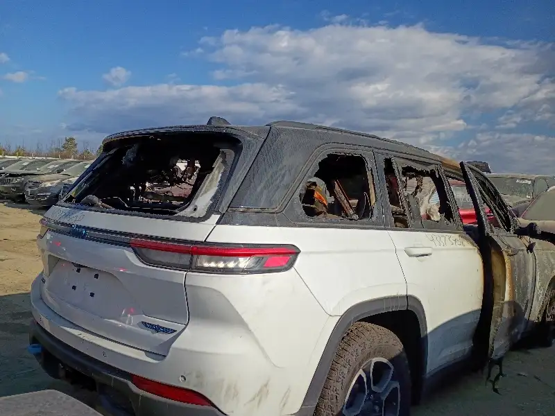 Photo of 2022 Jeep Grand Cherokee