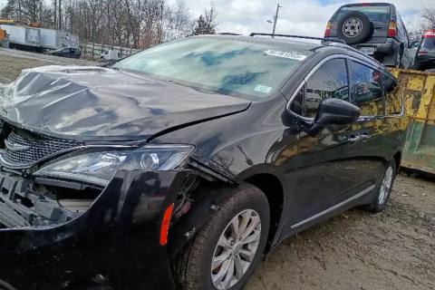 Photo of 2018 Chrysler Pacifica