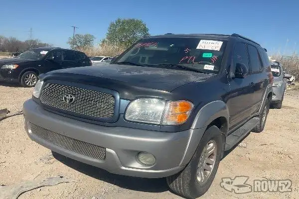 Photo of 2004 Toyota Sequoia