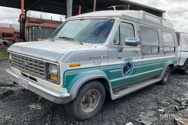 Photo of 1990 Ford Econoline