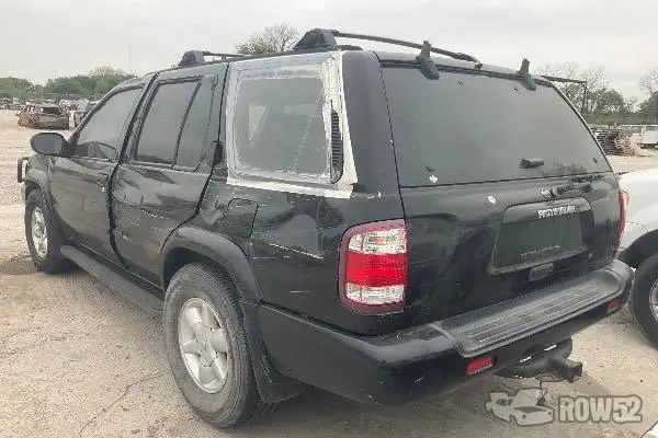 Photo of 2001 Nissan Pathfinder