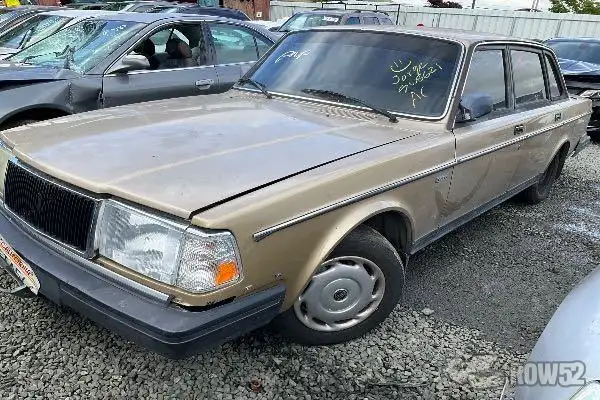Photo of 1987 Volvo 240