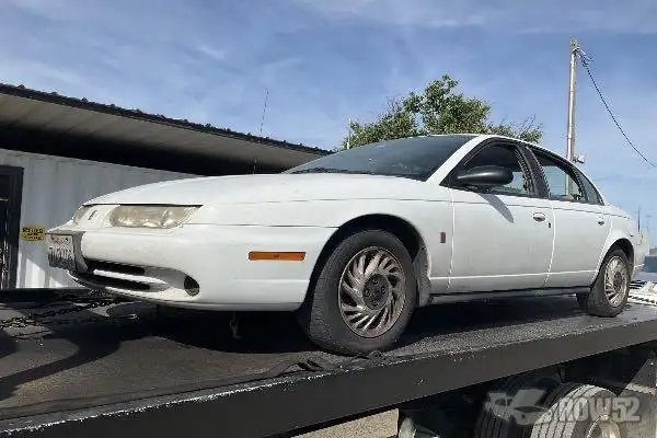 Photo of 1998 Saturn SL