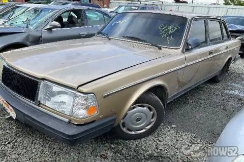 Photo of 1987 Volvo 240