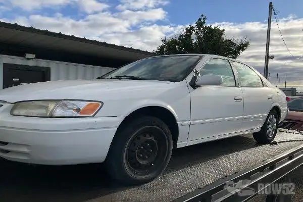Photo of 1999 Toyota Camry