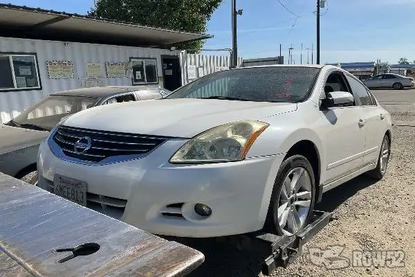Photo of 2010 Nissan Altima
