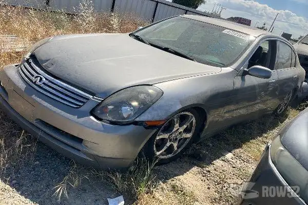 Photo of 2004 Infiniti G35