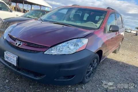 Photo of 2009 Toyota Sienna