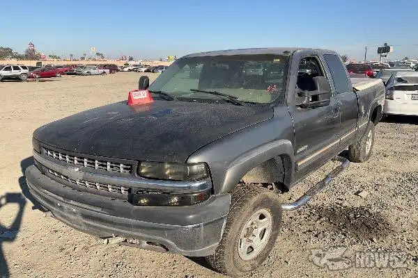 Photo of 2000 Chevrolet Silverado 1500