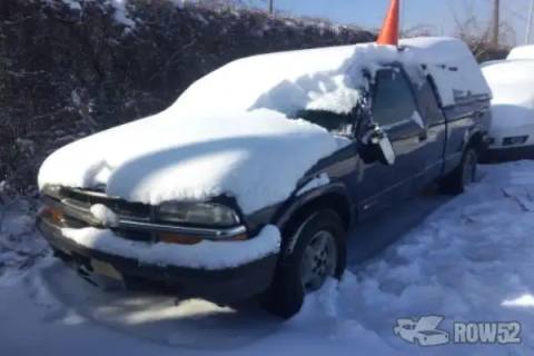 Photo of 2000 Chevrolet S10 Pickup