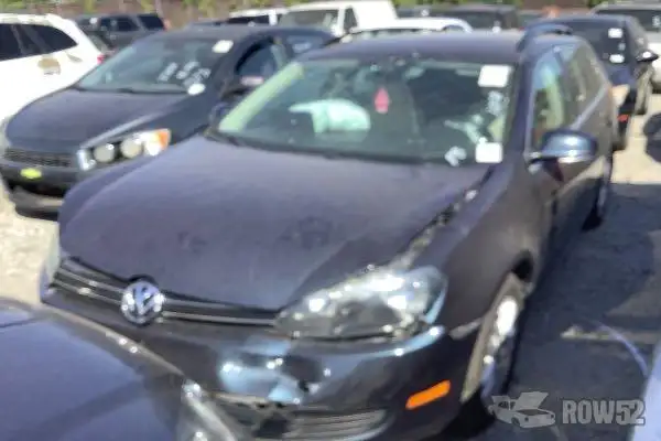 Photo of 2010 Volkswagen Jetta Sportwagen
