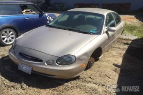 Photo of 1998 Ford Taurus