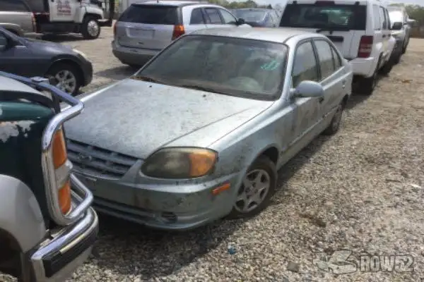 Photo of 2004 Hyundai Accent