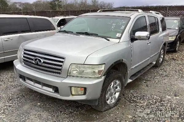Photo of 2005 Infiniti QX56