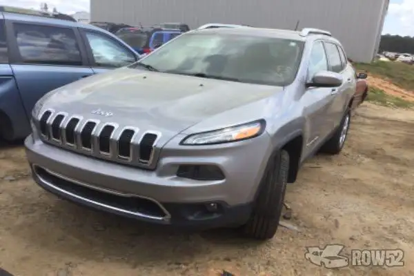 Photo of 2015 Jeep Cherokee