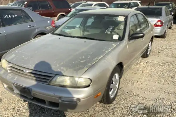 Photo of 1996 Nissan Altima