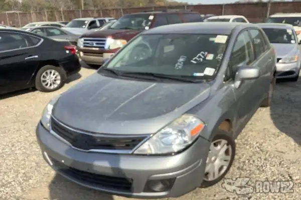 Photo of 2011 Nissan Versa