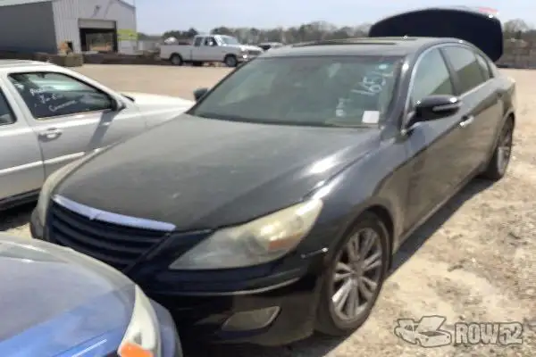 Photo of 2011 Hyundai Genesis