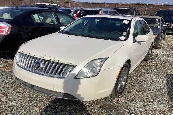 Photo of 2010 Mercury Milan