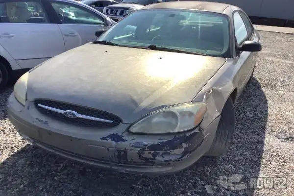Photo of 2006 Ford Taurus